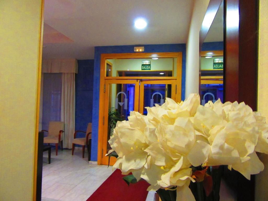 Hotel San Marcos Бадахос Экстерьер фото
